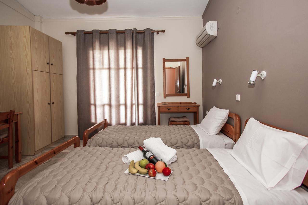 Orelia Pension Tolón Exteriér fotografie